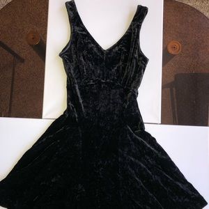 Betsey Johnson MINI Dress! Size 4